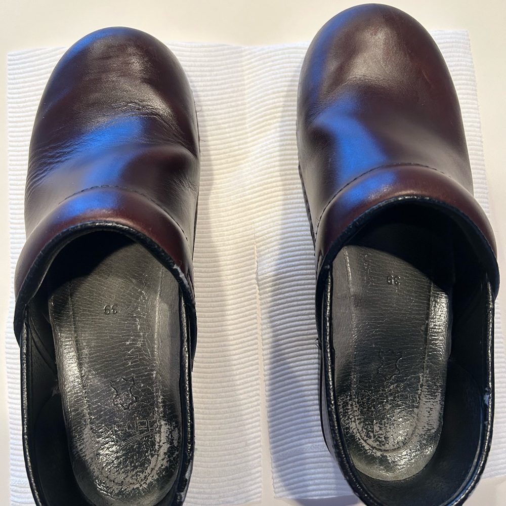 Dansko brown leather clogs size 39